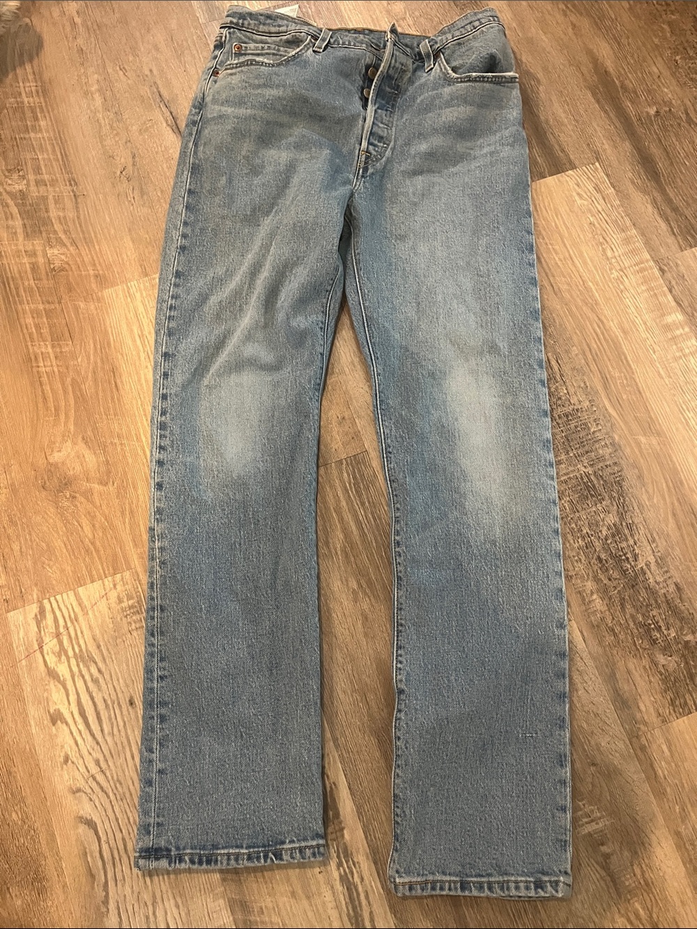 Levi’s 501 Men's Light Blue Straight-Leg Jeans